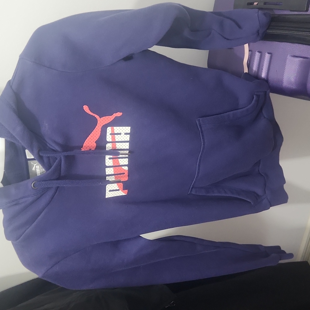 Puma sweater